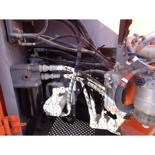 Original Hydraulic Valve Used Hitachi ZX120 ZX70 ZX75 Used Mini Excavator