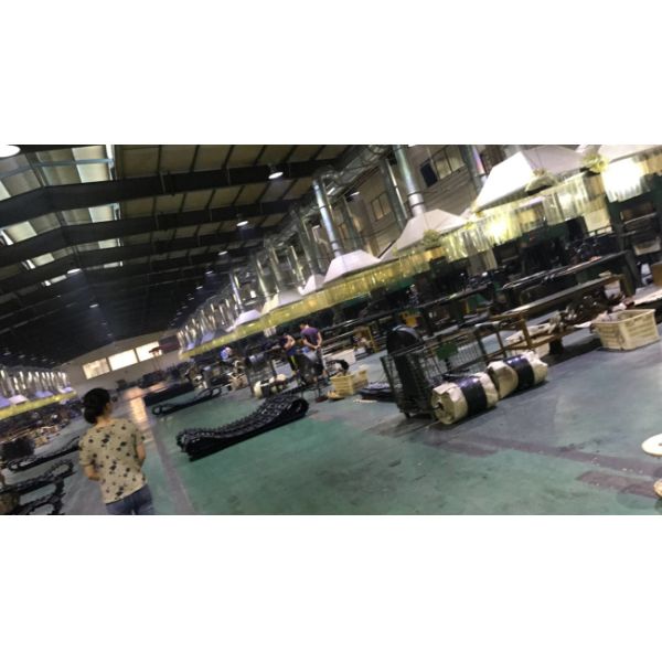 Rubber Material Agricultural Tracks Tear Resistance For KUBOTA Harvesters