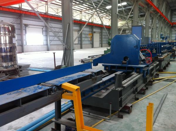 High Rigidity ERW Flying Cold Saw 100m/Min Cut Off Machine