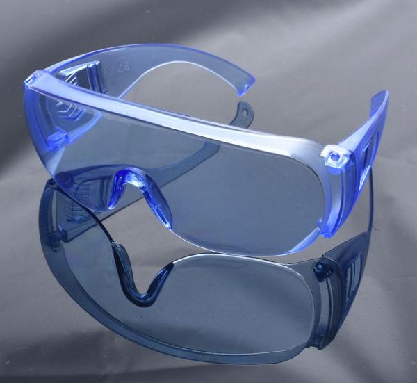 Personal Medical Eye Protection Glasses Antifoam High Definition Anti Fog Safety Glasses ISO9001