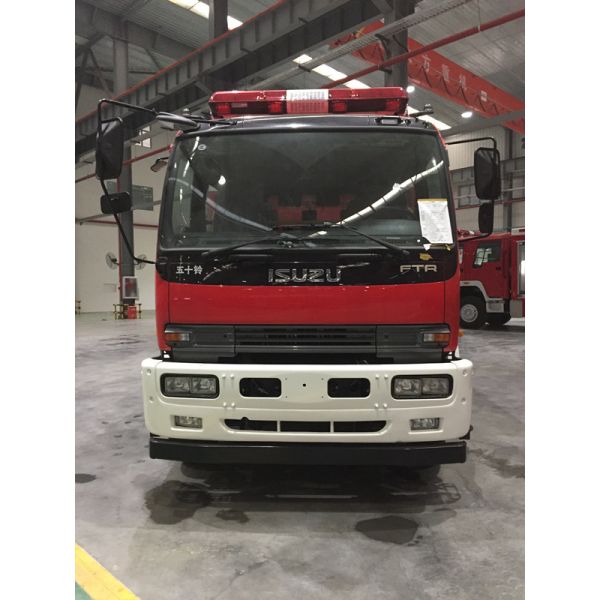 11000 Liters Fire Fire Truck Water Tank Carbon Steel Material 2 Axles For ISUZU