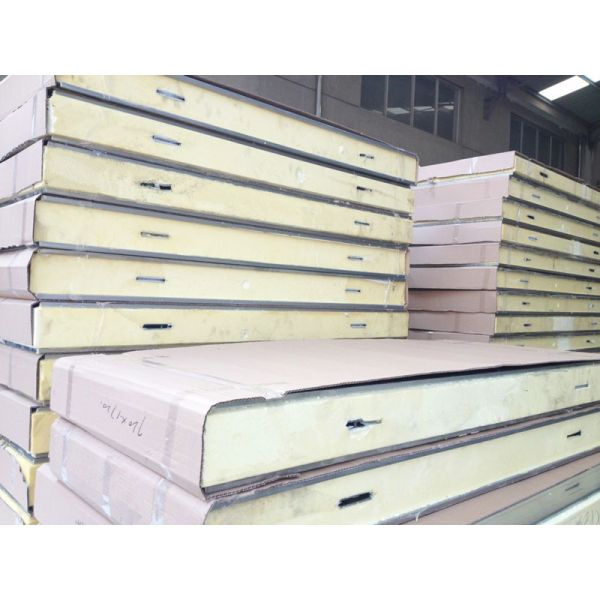 Polyurethane / PU Cold Room Insulation Panels For Wall / Roof Materials