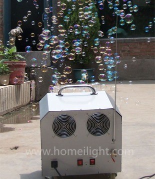 Máquina de bolhas segura para parque temático Distância 10m Reunião Hall Bar Café Event Palace