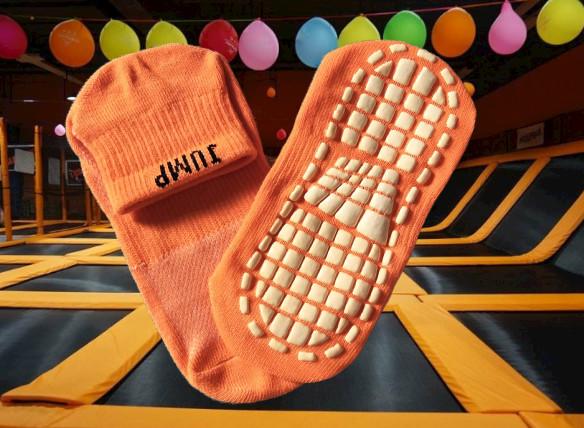 Sky Zone Anti Slip Trampoline Safety Socks , Orange Breathable Grip Socks With Rubber Soles