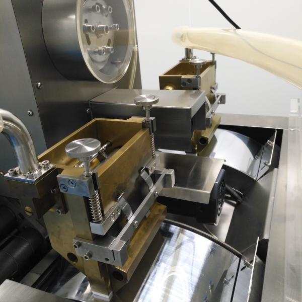 China 10inch Soft Capsule Making Machine With High Plunging Accuracy Company