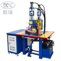 Machine de gravure à haute fréquence de 8 kW pour étiquette en caoutchouc de tissu