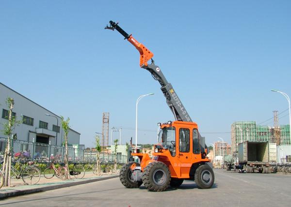 Astern Radar Telescopic Boom Forklift For Construction Spots / Ports / Public Works
