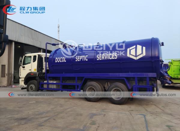 Elevação de Sinotruk Hohan - tecnologia que ajardina o caminhão 6X4 10wheelers 20cbm da água de esgoto do vácuo