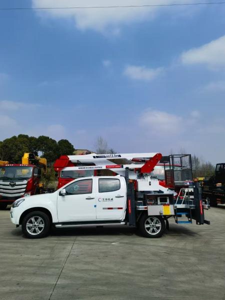 ISUZU Bucket Hydrulic Aerial Lift Work Trucks , Pickup Type Aerial Work Truck