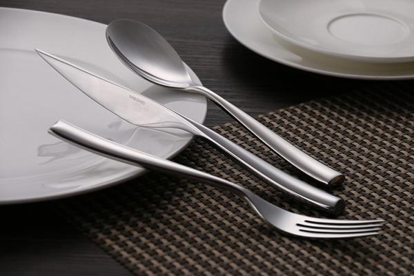 FDA  Aesthetic 1810 Stainless Steel Eating Utensils Knives And Forks