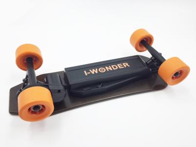 1200W Wireless Electric Skateboard Four Wheel With 9 Layers Maple Deck Material