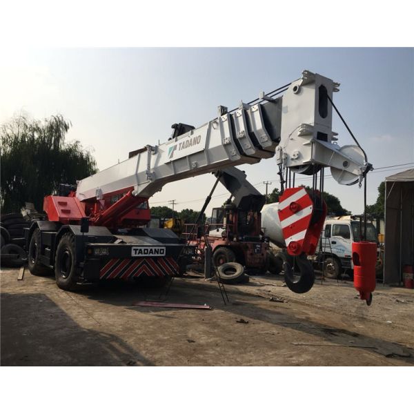49 Km / H Max Speed Used Cranes 2.3 Cbm Bucket Capacity Mitsubishi Engine