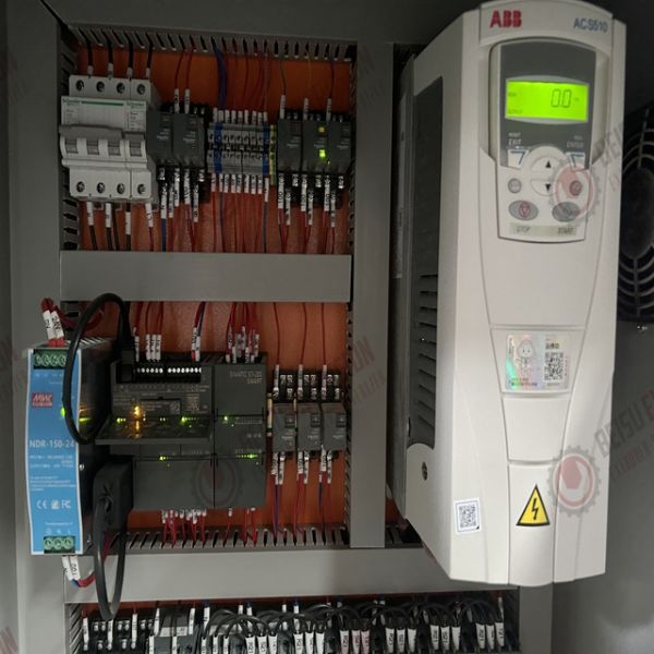 Automatic Batching Weighing Machine with 1-50Kg Ingredient Range 5-20G Weighing Accuracy and 1.5Kw Motor Power for SPC/WPC/PVC Extrusion