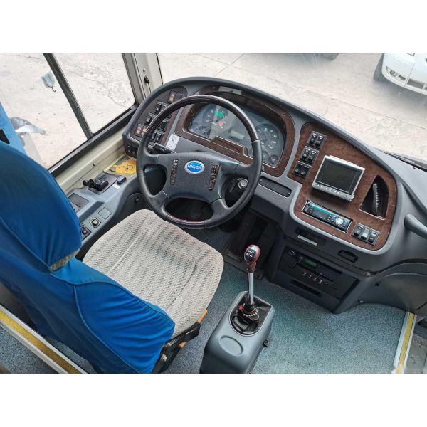 12m Airbag Chassis KLQ6125 53 Seats Used Higer Bus Euro III Coach Bus