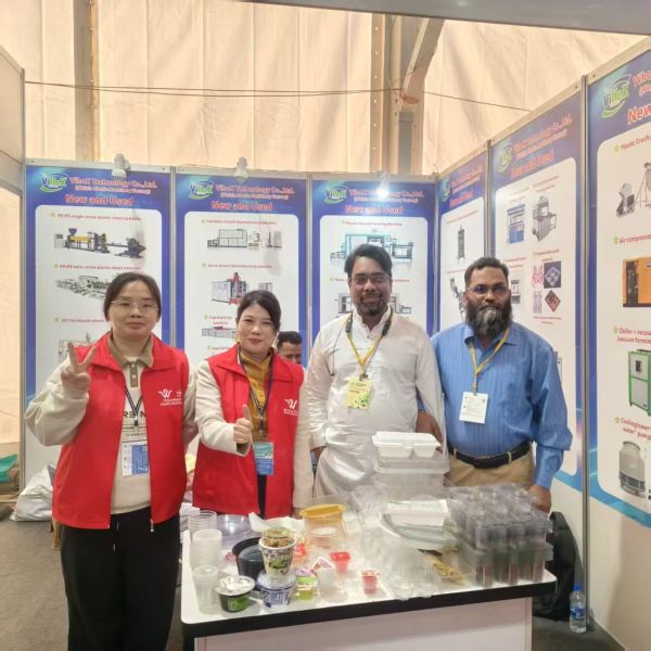 Full Automatic Plastic Vacuum Forming Machine for Car 3D Mats