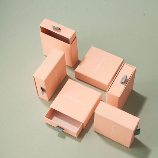 Подарочные коробки ювелирных изделий Paperboard розовые персонализировали цвет