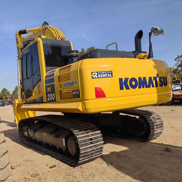 Commande d'usine utilisée Komatsu Pc200-8N1 Excavateur Excavateur Crawler Backhoe
