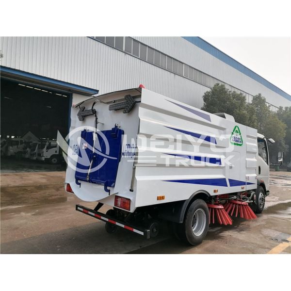 тележка метельщика вакуума 7.5m3 Howo для уборки аэропорта/улицы