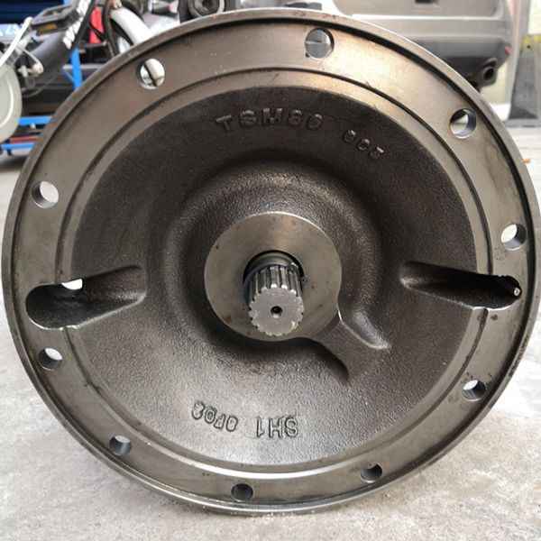 SY130-10 Переключающийся двигатель экскаватора Assy M2X63 M2X96 M2X120 M2X146 M2X150 M2X170 M2X210 M5X130