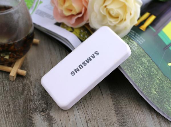 Super Slim Rubber Oil Casing Mobile Power Bank 6000mAh Samsung Battery Power Bank 5V 2A