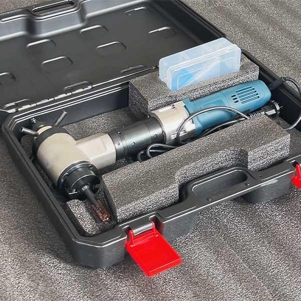 Máquina de doblar tuberías neumáticas compactas montada internamente para la preparación de soldaduras de perforación pequeña