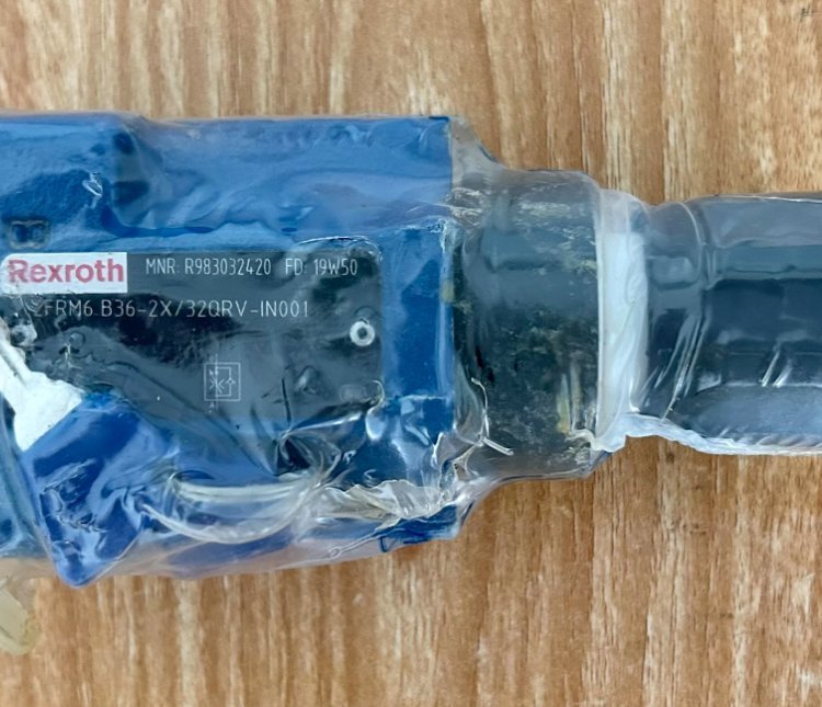 R983032410  2FRM6B36-2X/3QRV-IN001 Original imported Rexroth hydraulic speed control valve