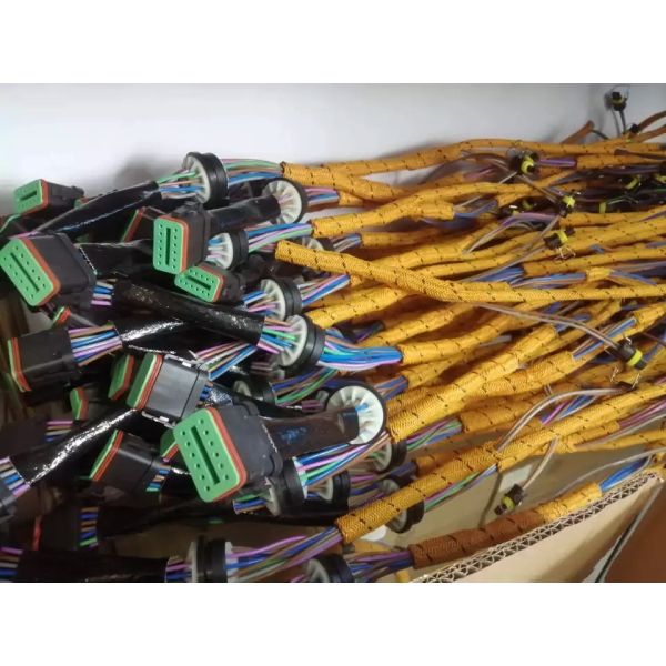 6754819440 Electronic Items Engine Wiring Harness For PC200-8 Excavator 4939039 Cummins