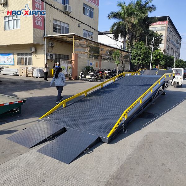20000kg Rampa de potencia Nivelador de muelle 10m Rampa de la yarda de carga y descarga