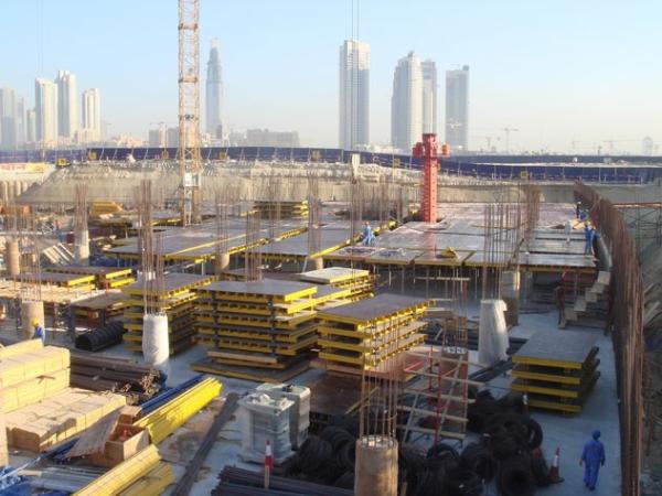 U-Bora Tower（Dubai, UAE）-Core Wall Formwork. Table formwork , Steel Column formwork