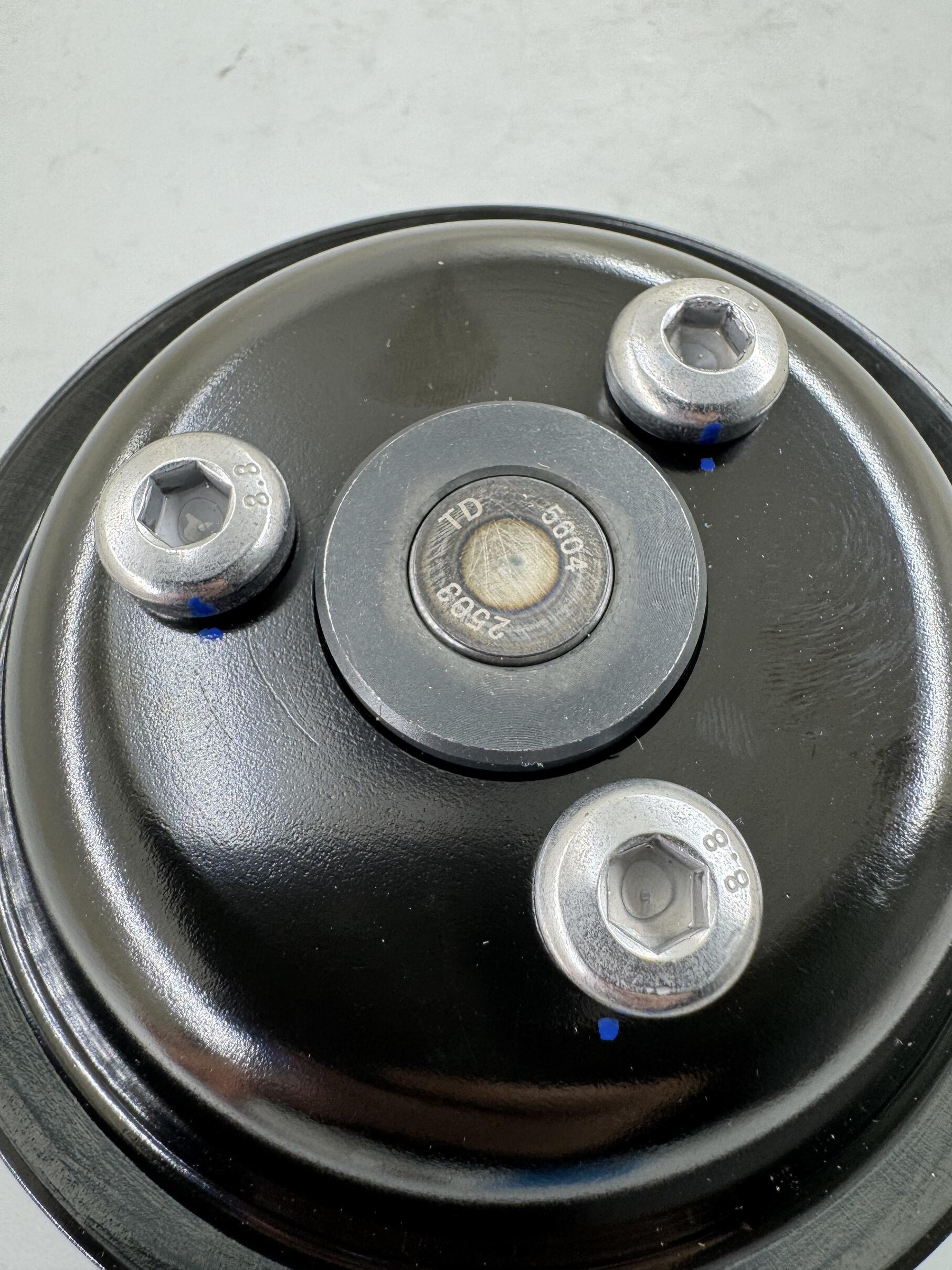 Integrally purchased water pump 9A21 0605 002 for Porsche