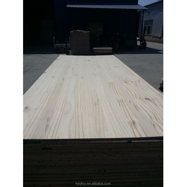 Contenido de humedad del tablero de pino 8-12% E0/E1 Pegamento ambiental