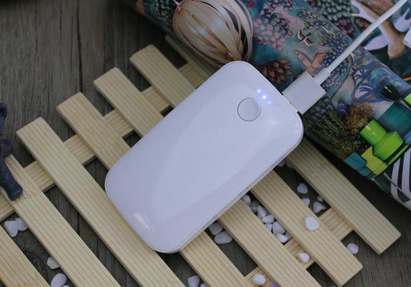 Customized Logo Mini Mobile Phone  Power Bank 3000mAh Polymer Battery for Corporate Gifts