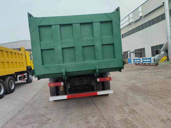 Estilo de elevação frontal 375HP Sinotruk HOWO 8*4 camião de descarga camião de segunda mão para descarga