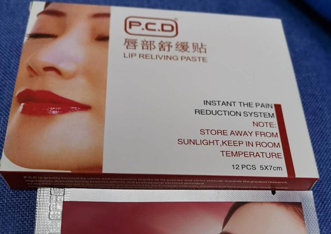 Губа Microblading татуирует последовательность пусковой площадки хлопка злободневных болеутоляющих средств устранимую