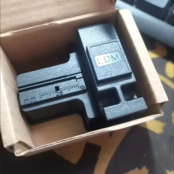 FONGKO FTTH Cold Joint Fiber Optic Equipment Fiber Optic Cleaver