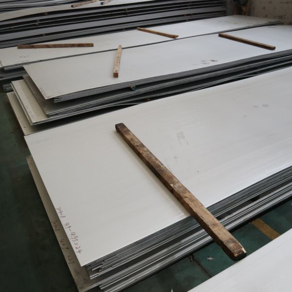 410 430 plat laminé à chaud de la feuille 1000mm d'acier inoxydable 304 pour la décoration