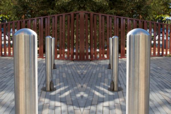 Geometric Design Steel Safety Bollards , Fixed Station Colorful Car Park Bollards