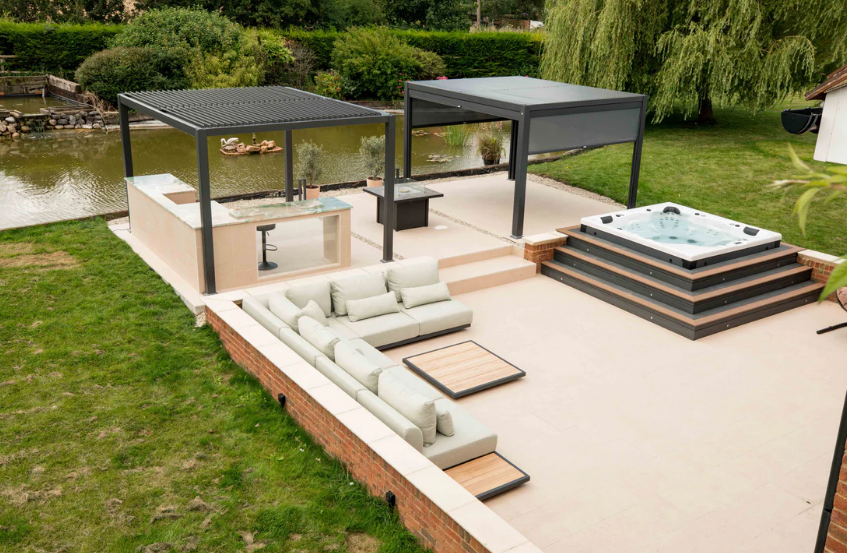 Оптовая торговля высококачественный занавес крыша наружных автоматических жалюзи балкон ветроустойчивый моторный павильон сад Моторизированные оконные шторы