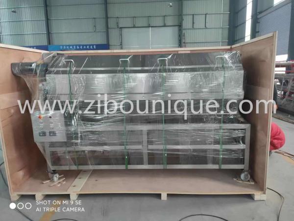 Machine à éplucher les radis de pommes de terre à rouleaux rotatifs avec fonctionnement de production automatique