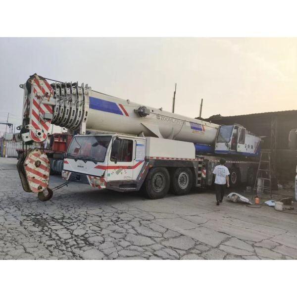 15600*3000*3870 мм 2012 Использованный 260-тонный кран Грузовик Кран Строительное оборудование Подъемный кран