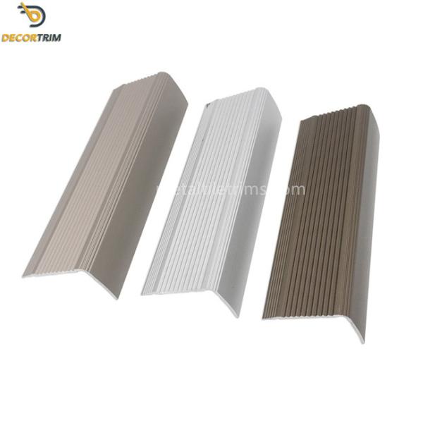 Non Slip Stair Nosing Tile Trim Matt Bronze Color For Step Edge Protection ODM