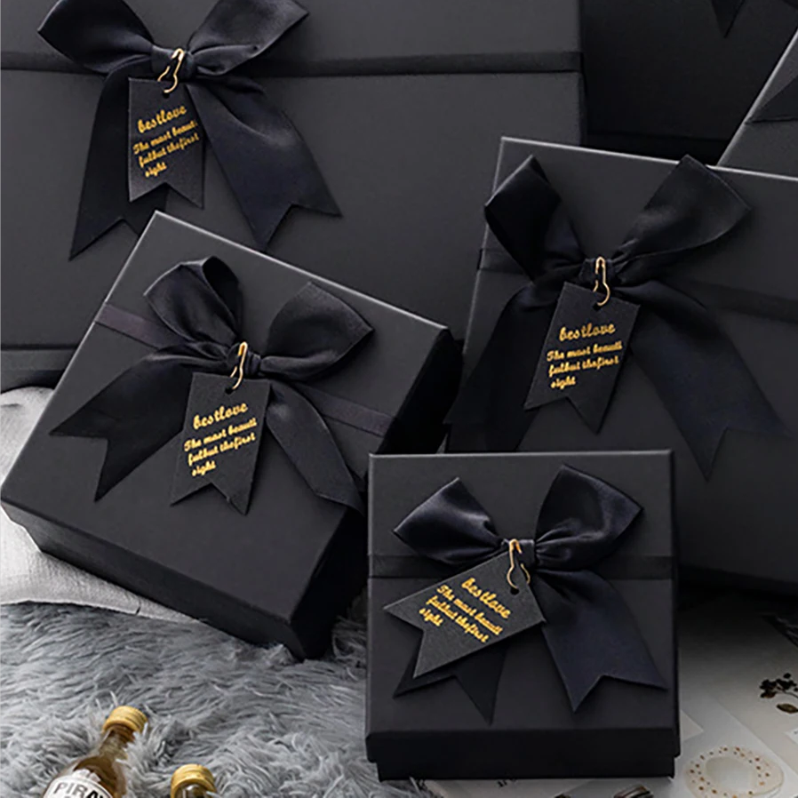 Luxury Pink Magnet Cover Dress Carton With Folding Magnetic Seal Gift Box