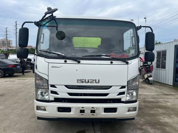 EURO 5 Emission Standard Isuzu High Pressure Road Washing and Sweeping Truck Vacuum Road Sweeper Cleaning Truck Diesel Fuel Type