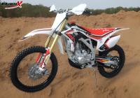 Vélo de terre 200cc 250cc enduro cross Puissante moto de sport double avec refroidissement par air / eau freins réactifs