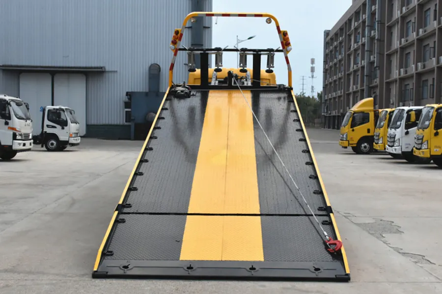 Dongfeng 4tons 6tons Breakdown Recovery Truck Heavy Duty Road Recovery Vehicle