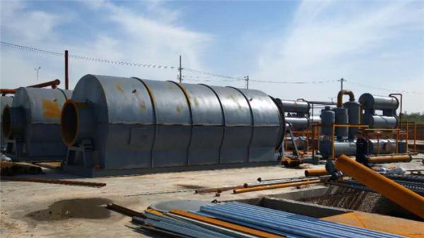 Automatic feeding and vacuum discharging waste tyre/ plastic pyrolysis to fuel oil machine