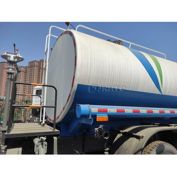 Новый Sinotruk HOWO Водосборник 6х4 400 л.с. 10 шины Спринклер Танк Лучший выбор