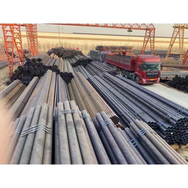 Black Varnish Gb/T8163 Ltcs Q235 Carbon Steel Pipe For Petroleum