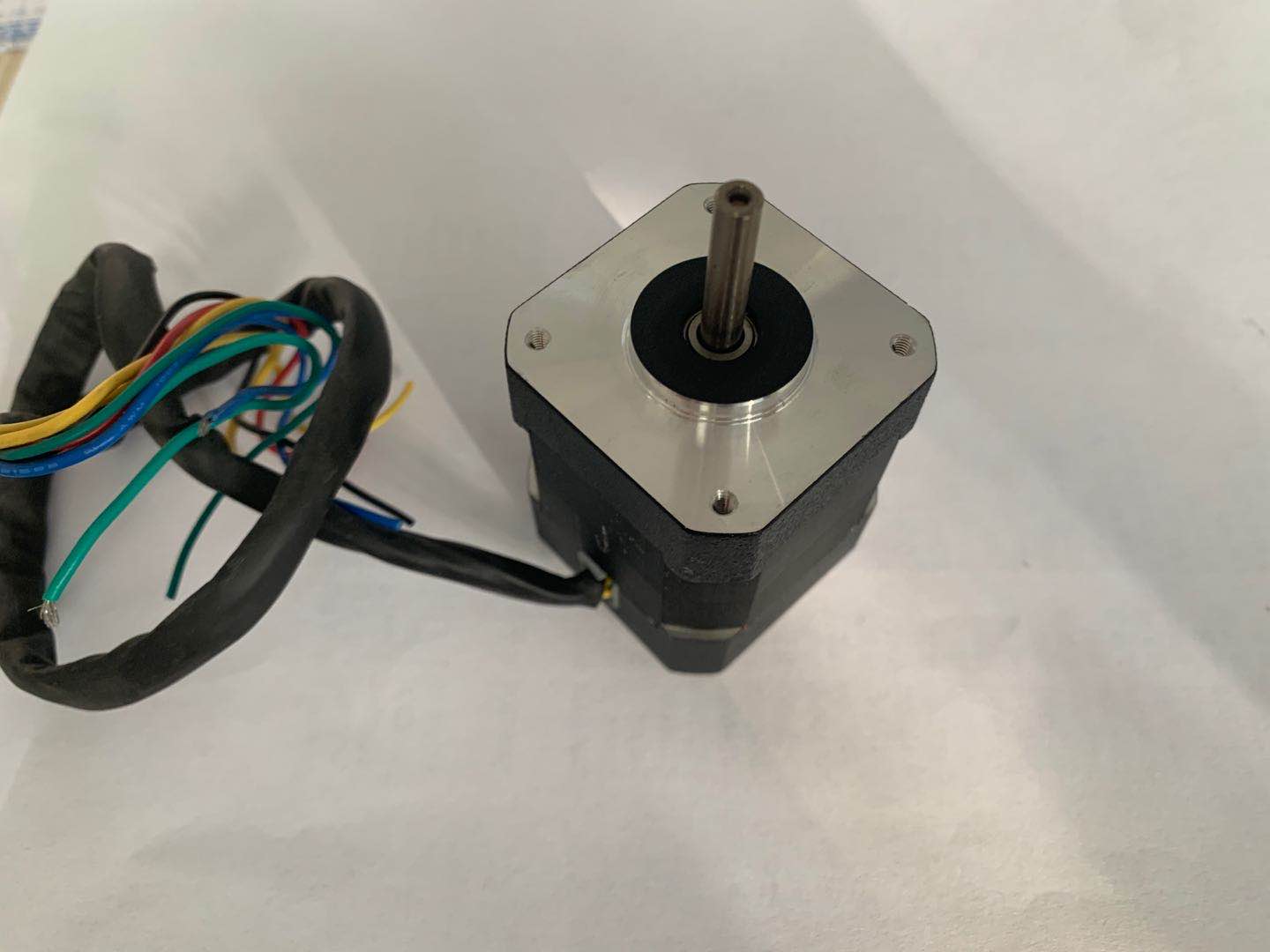 Мотор 4000RPM 0.063NM-0.185NM 1.8A-4.4A DC Nema 17 безщеточный