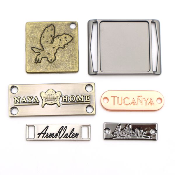 Bright Gunmetal Metal Hang Tag Custom Zinc Alloy Logo Charm Tags for Bag Strap